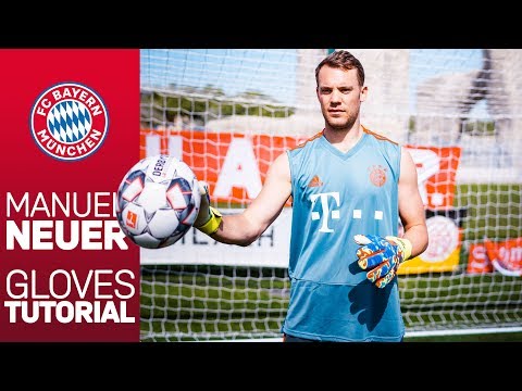 Manuel Neuer Tutorial: How to Pick Your Goalkeeper Gloves!