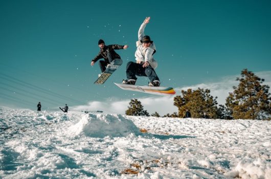 Snowboard für Anfänger: Tipps für die erste Snowboard Ausrüstung