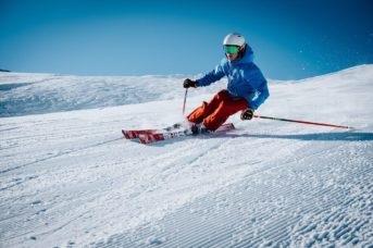 Ski Größe ermitteln & berechnen: Tabellen & Skilängenrechner