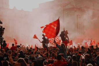 Fußball Merch: Zwischen Fan-Liebe und Kuriosität